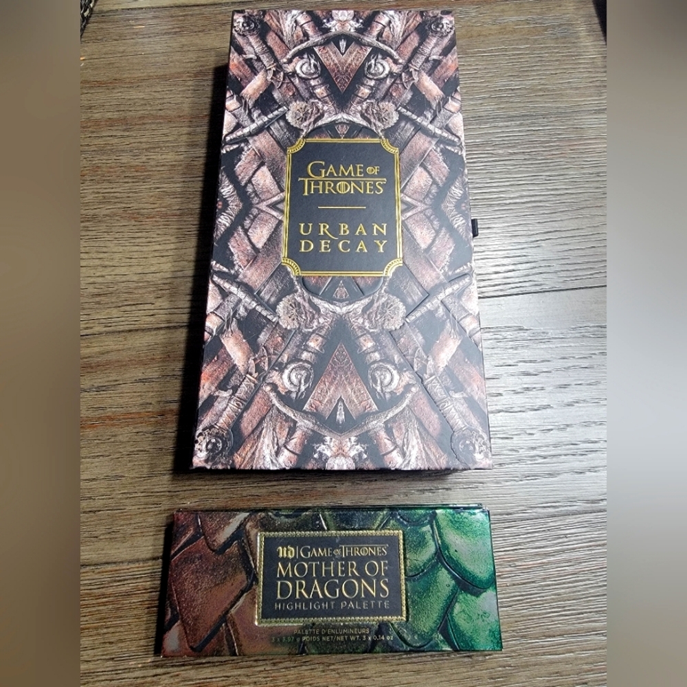 Urban Decay Game of Thrones Eyeshadow and Highlight Palettes Limited Edition